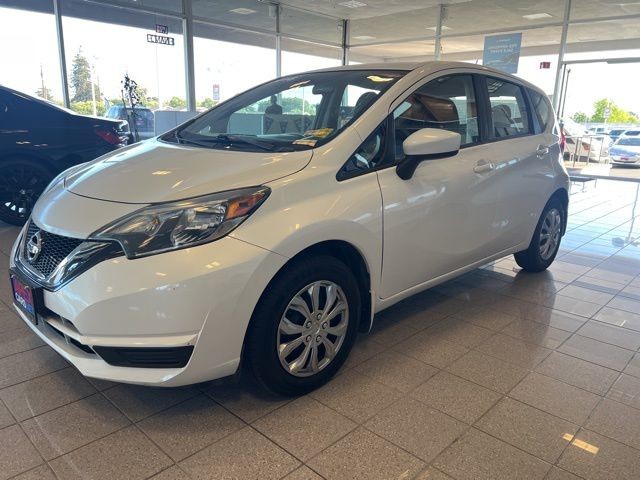 Nissan Versa Note Vehicle Full-screen Gallery Image 12