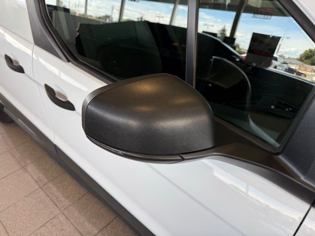 Ford Transit Connect Vehicle Full-screen Gallery Image 11