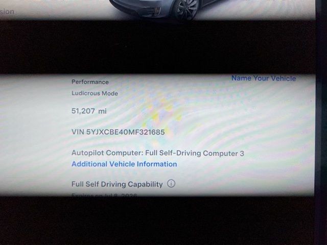 Tesla Model X Vehicle Full-screen Gallery Image 20
