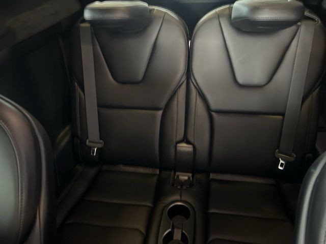 Tesla Model X Vehicle Full-screen Gallery Image 26