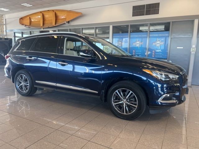 INFINITI QX60 Vehicle Full-screen Gallery Image 02