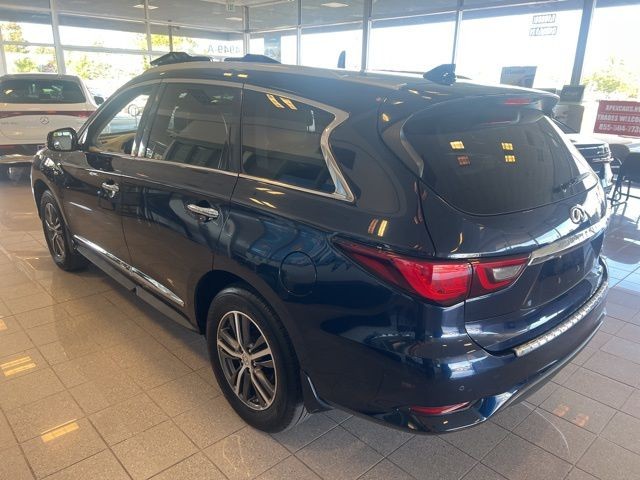 INFINITI QX60 Vehicle Full-screen Gallery Image 09