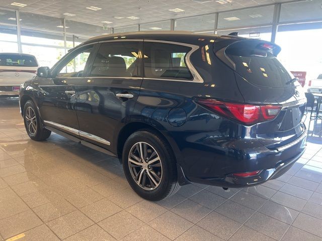 INFINITI QX60 Vehicle Full-screen Gallery Image 10