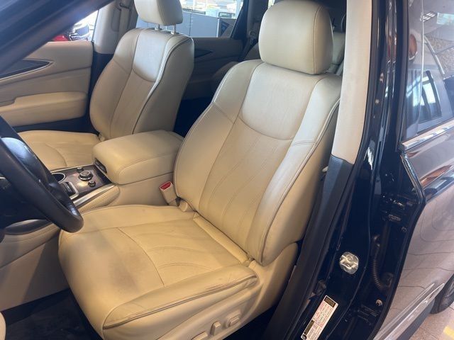 INFINITI QX60 Vehicle Full-screen Gallery Image 15