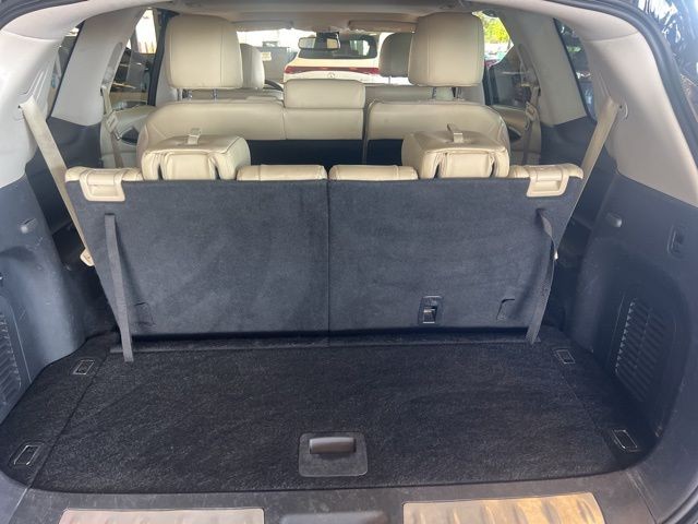 INFINITI QX60 Vehicle Full-screen Gallery Image 18