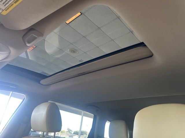 INFINITI QX60 Vehicle Full-screen Gallery Image 24