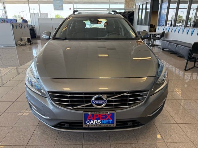 Volvo V60 Vehicle Full-screen Gallery Image 07