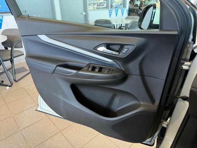 Chevrolet Bolt EUV Vehicle Full-screen Gallery Image 19