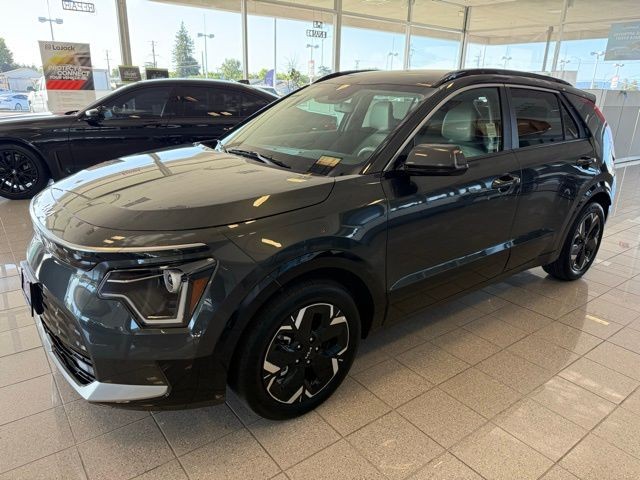 Kia Niro EV Vehicle Full-screen Gallery Image 06