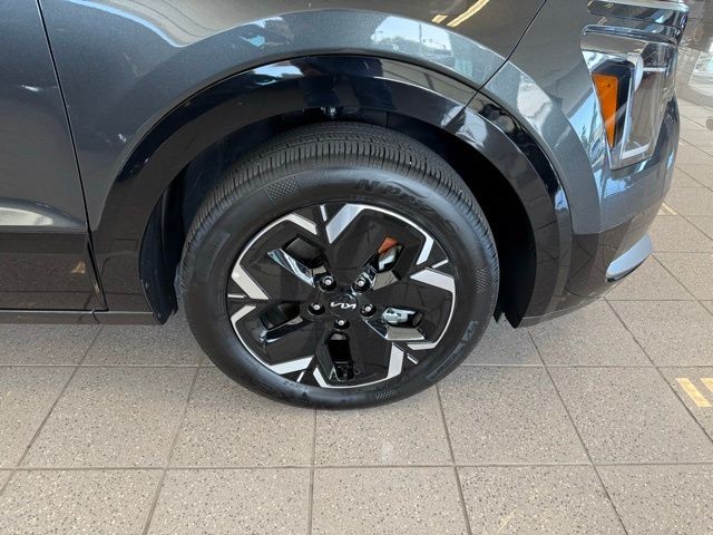 Kia Niro EV Vehicle Full-screen Gallery Image 10