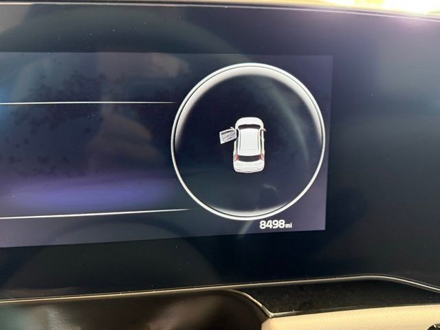 Kia Niro EV Vehicle Full-screen Gallery Image 12