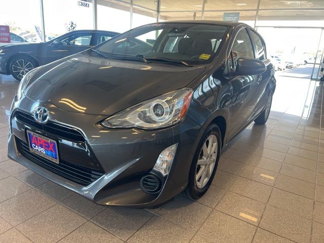 Toyota Prius c Vehicle Full-screen Gallery Image 15