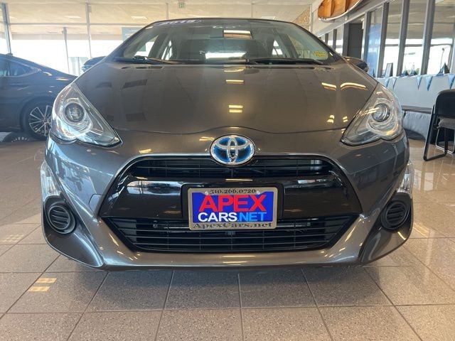 Toyota Prius c Vehicle Full-screen Gallery Image 16