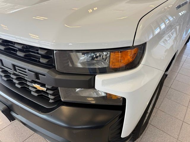 Chevrolet Silverado 1500 Vehicle Full-screen Gallery Image 10