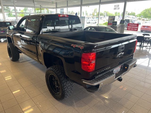 Chevrolet Silverado 1500 Vehicle Full-screen Gallery Image 11