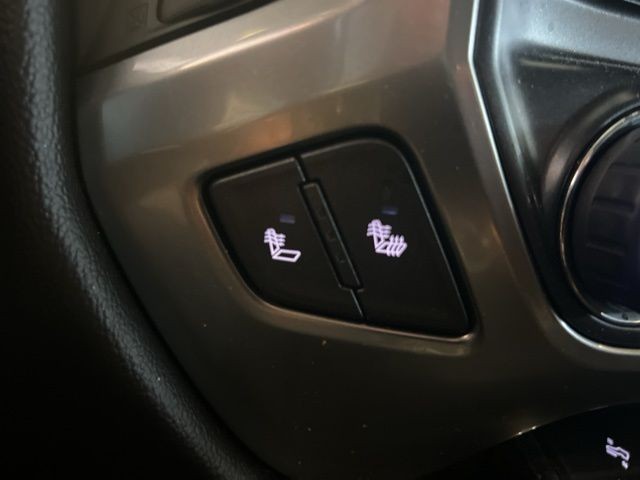 Chevrolet Silverado 1500 Vehicle Full-screen Gallery Image 29