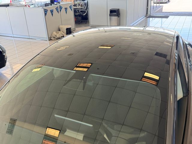 Tesla Model 3 Vehicle Full-screen Gallery Image 25