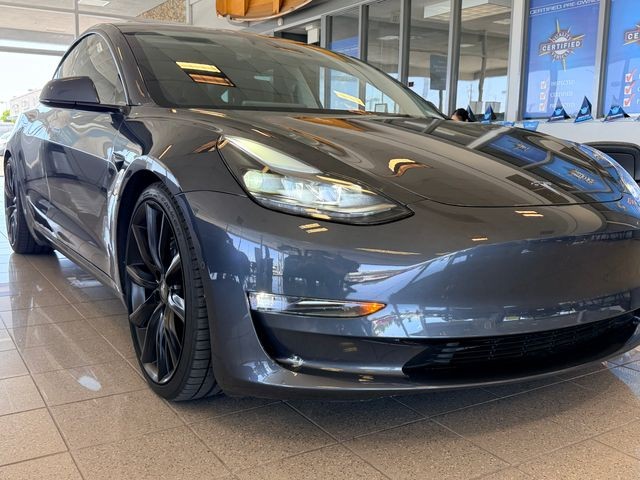 Tesla Model 3 Vehicle Full-screen Gallery Image 27
