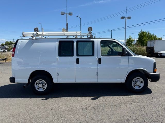 Chevrolet Express Cargo Van Vehicle Full-screen Gallery Image 02