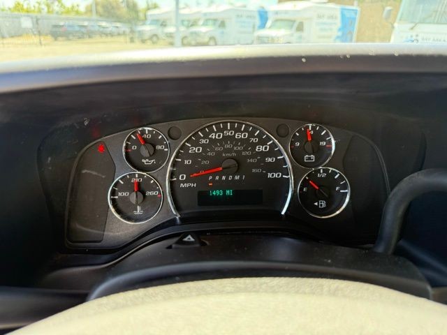 Chevrolet Express Cargo Van Vehicle Full-screen Gallery Image 13