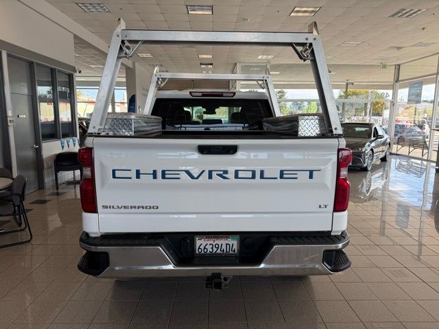 Chevrolet Silverado 1500 Vehicle Full-screen Gallery Image 04