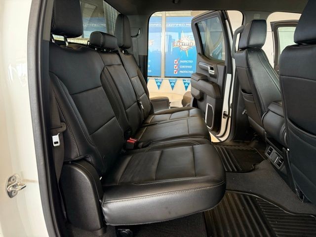Chevrolet Silverado 1500 Vehicle Full-screen Gallery Image 24