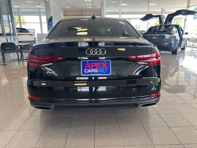 Audi A4 Vehicle Full-screen Gallery Image 08