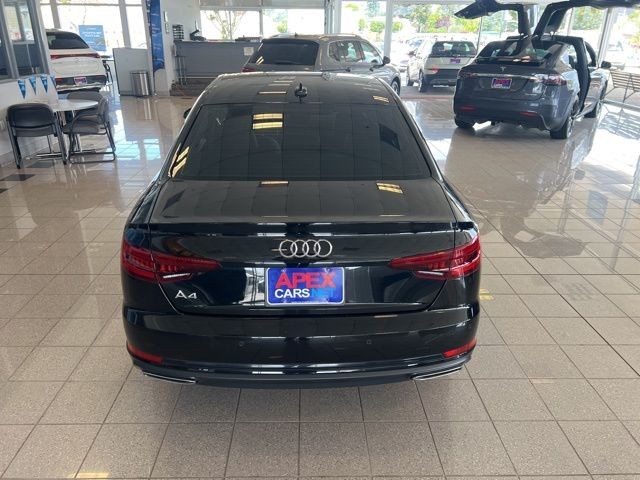 Audi A4 Vehicle Full-screen Gallery Image 09