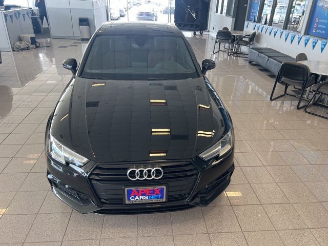 Audi A4 Vehicle Full-screen Gallery Image 17
