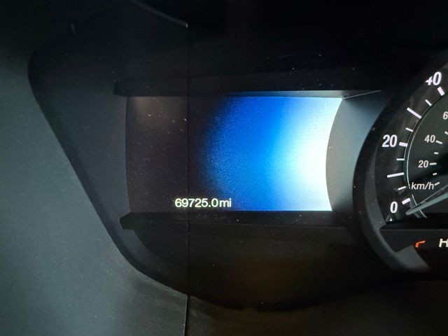 Ford Fusion Hybrid Vehicle Full-screen Gallery Image 12
