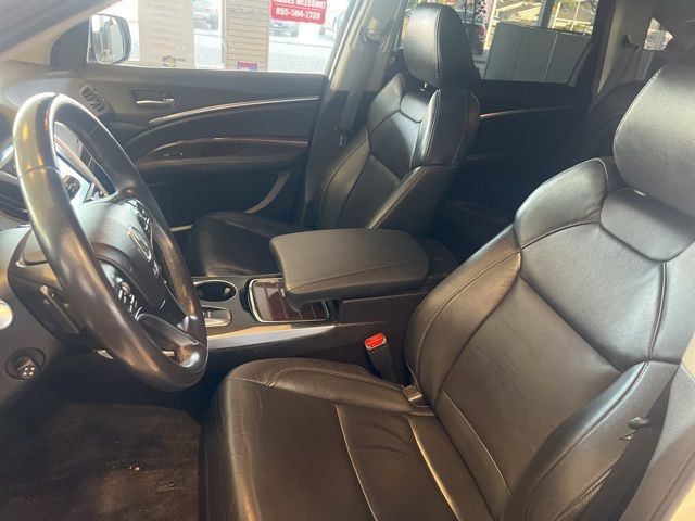 Acura MDX Vehicle Full-screen Gallery Image 16