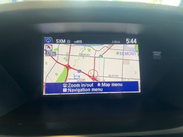 Acura MDX Vehicle Full-screen Gallery Image 27