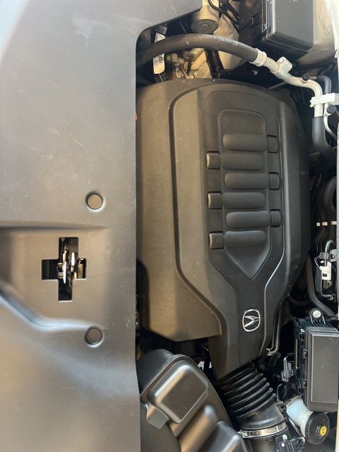 Acura MDX Vehicle Full-screen Gallery Image 34