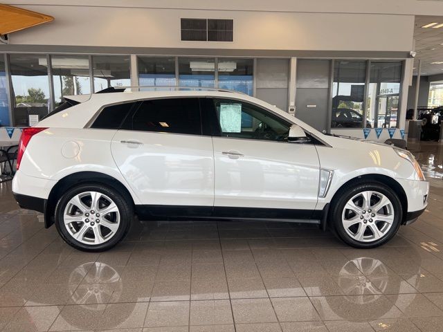 Cadillac SRX Vehicle Full-screen Gallery Image 04