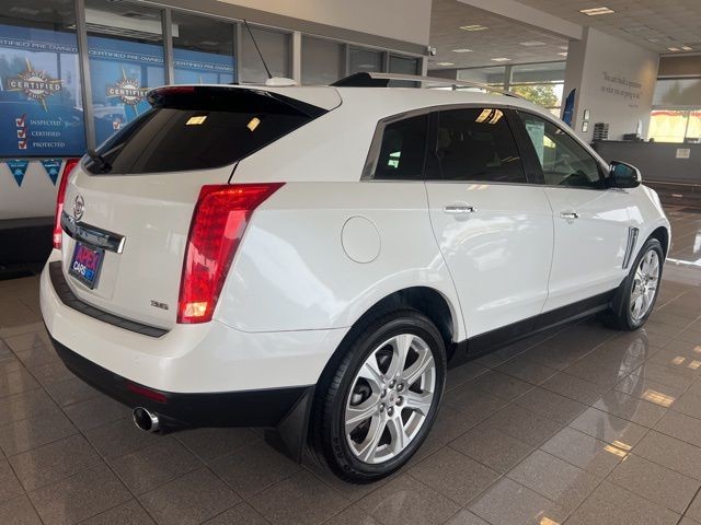 Cadillac SRX Vehicle Full-screen Gallery Image 05