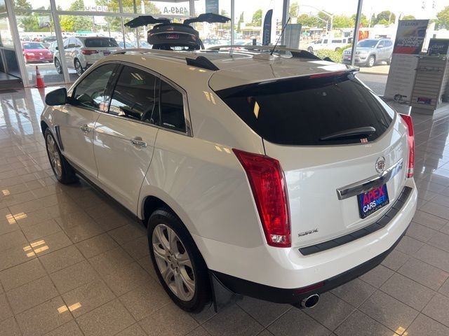 Cadillac SRX Vehicle Full-screen Gallery Image 09