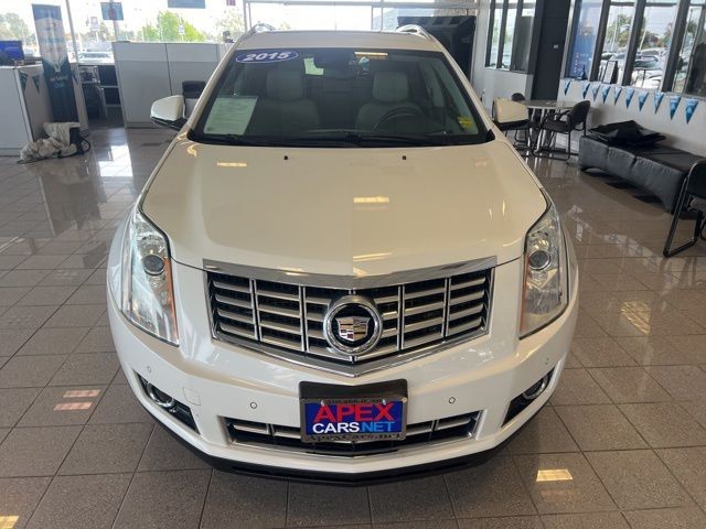 Cadillac SRX Vehicle Full-screen Gallery Image 15