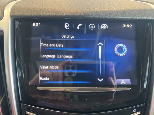 Cadillac SRX Vehicle Full-screen Gallery Image 24