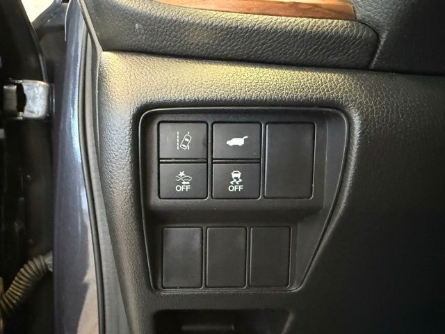 Honda CR-V Vehicle Full-screen Gallery Image 18