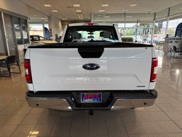 Ford F-150 Vehicle Full-screen Gallery Image 04