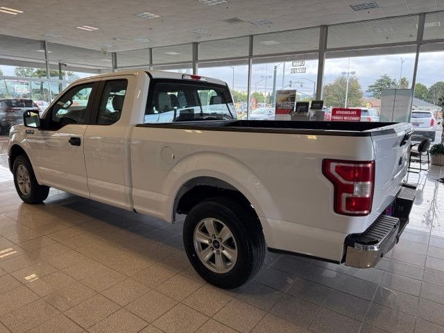 Ford F-150 Vehicle Full-screen Gallery Image 05