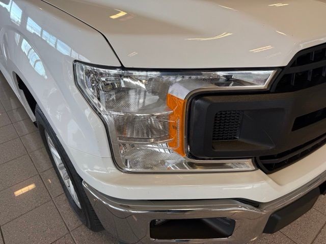 Ford F-150 Vehicle Full-screen Gallery Image 09