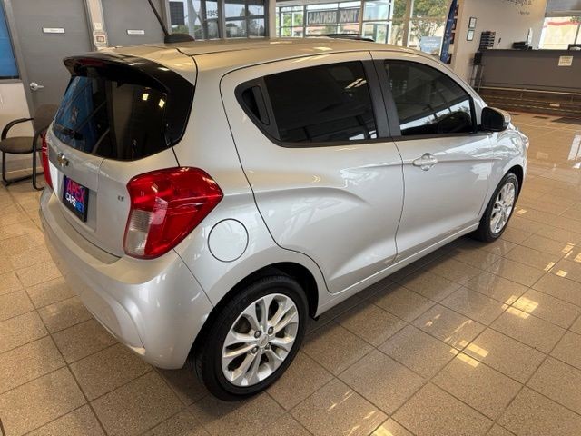 Chevrolet Spark Vehicle Full-screen Gallery Image 03