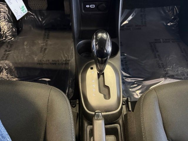 Chevrolet Spark Vehicle Full-screen Gallery Image 16