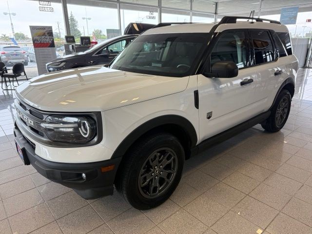 Ford Bronco Sport Vehicle Full-screen Gallery Image 06