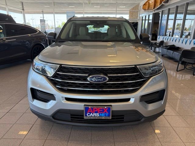 Ford Explorer Vehicle Full-screen Gallery Image 07