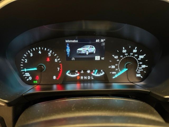 Ford Escape Vehicle Full-screen Gallery Image 13