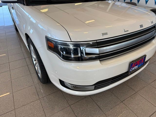 Ford Flex Vehicle Full-screen Gallery Image 08