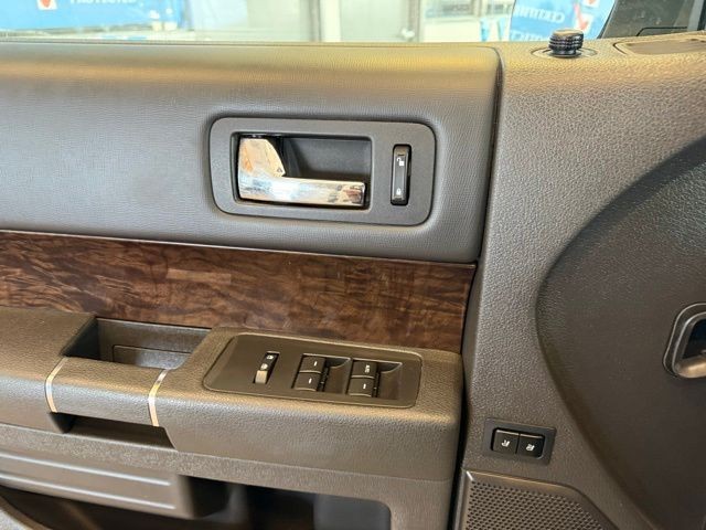 Ford Flex Vehicle Full-screen Gallery Image 20