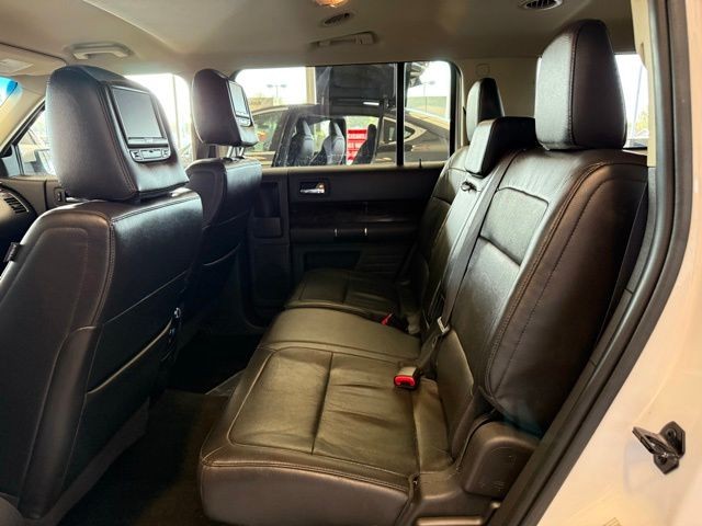 Ford Flex Vehicle Full-screen Gallery Image 22